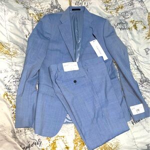 BRAND NEW Calvin Klein 2-piece light blue suit for men.